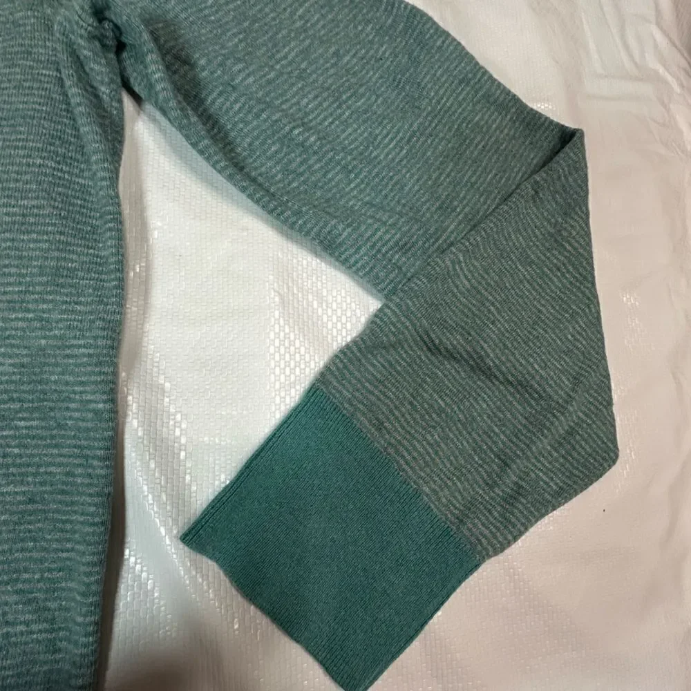 Banana Republic Pima Cotton blend teal striped crew neck sweater size small